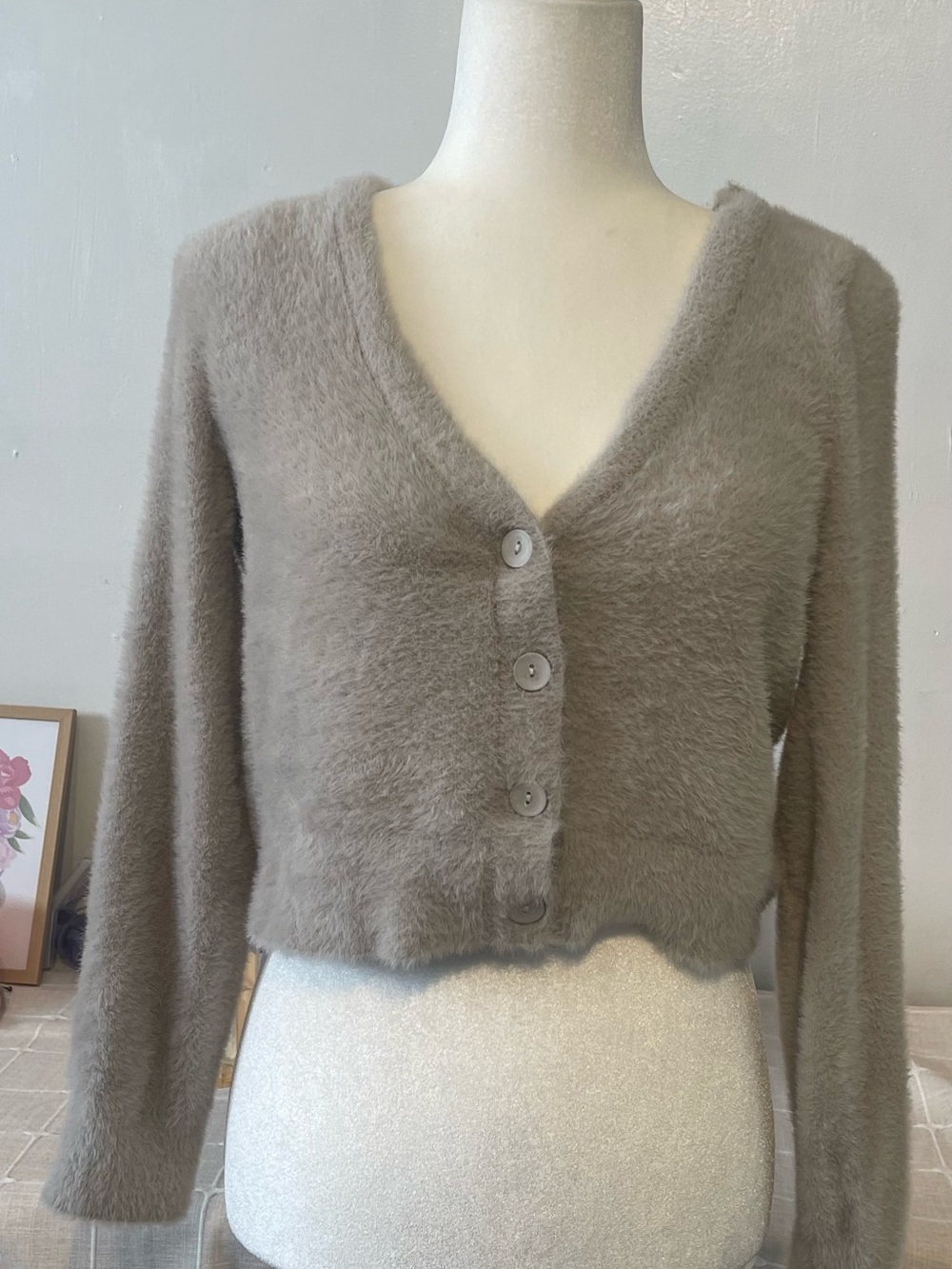 aerie casual women’s Cozy V-Neck Fuzzy Cardigan in Gray size S - Picture 10 of 10